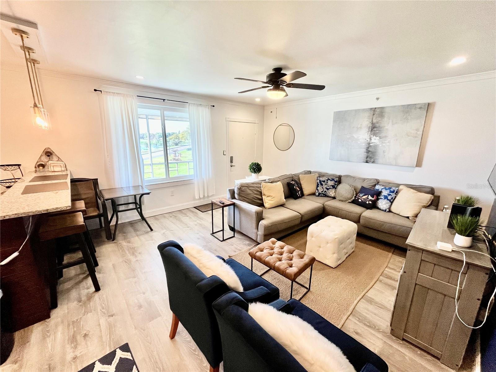 LAKELAND HARBOUR CONDO - Residential