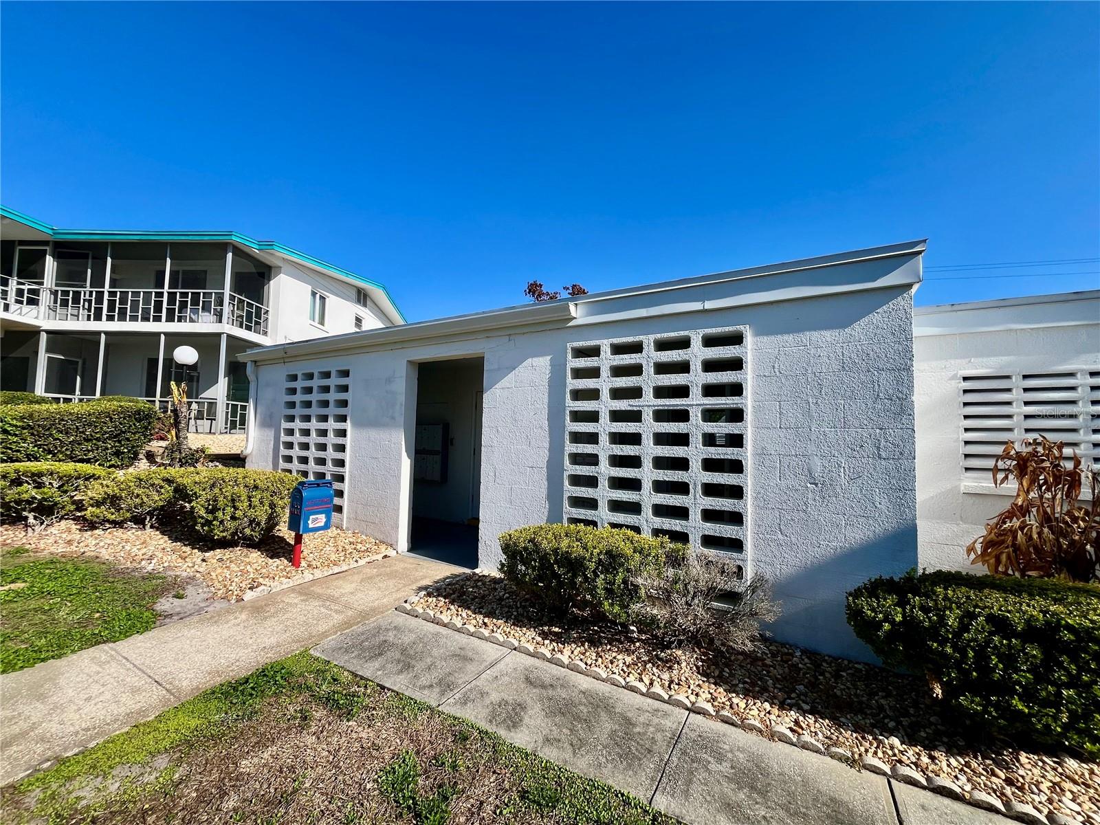 LAKELAND HARBOUR CONDO - Residential