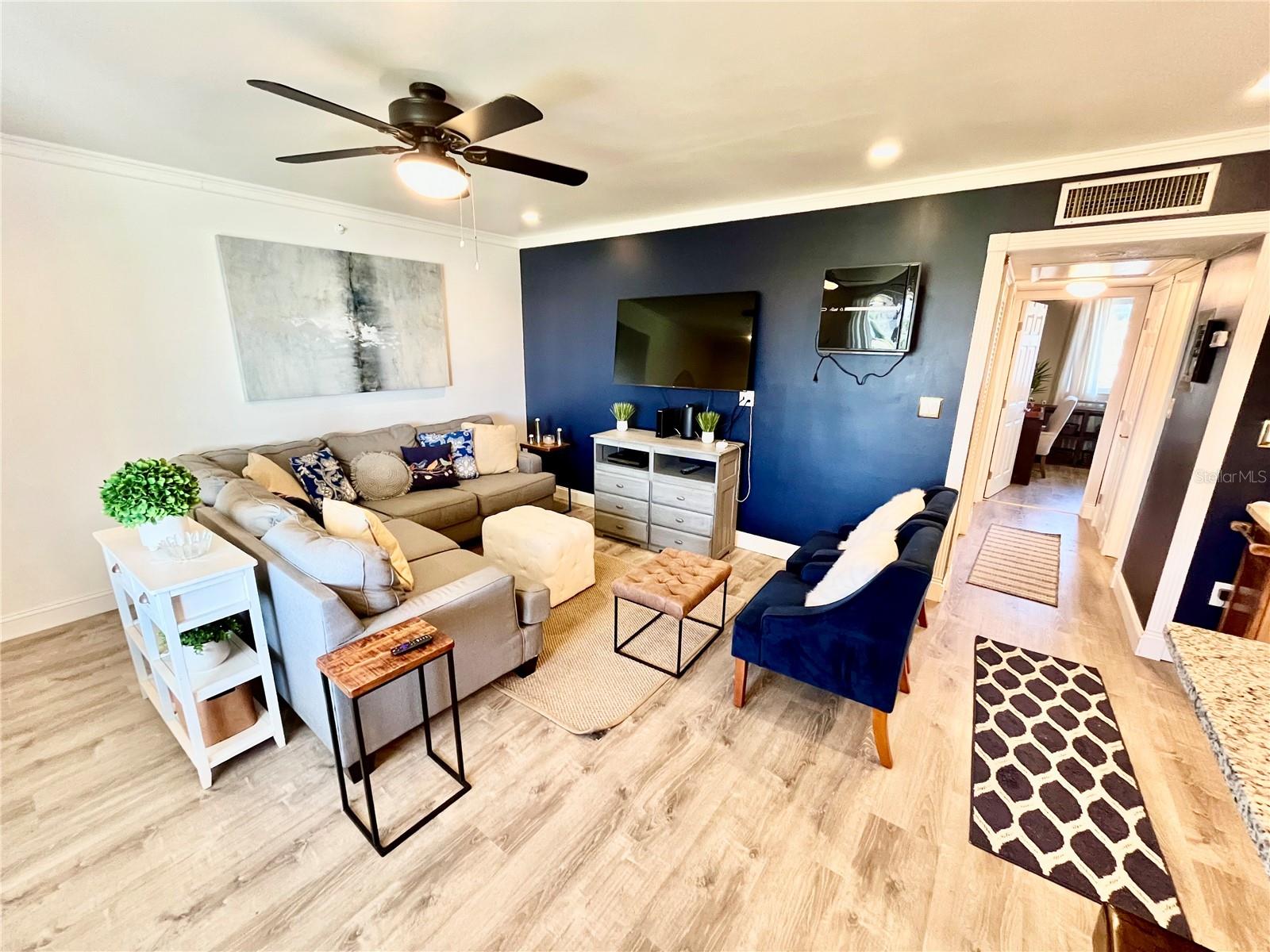 LAKELAND HARBOUR CONDO - Residential