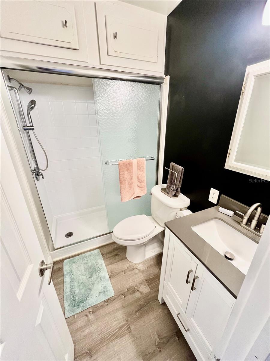 LAKELAND HARBOUR CONDO - Residential