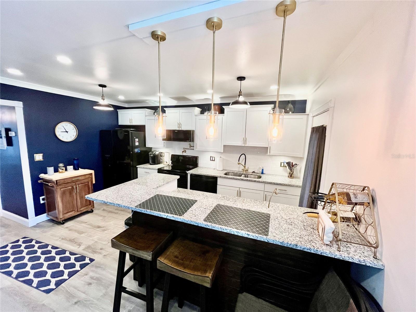 LAKELAND HARBOUR CONDO - Residential