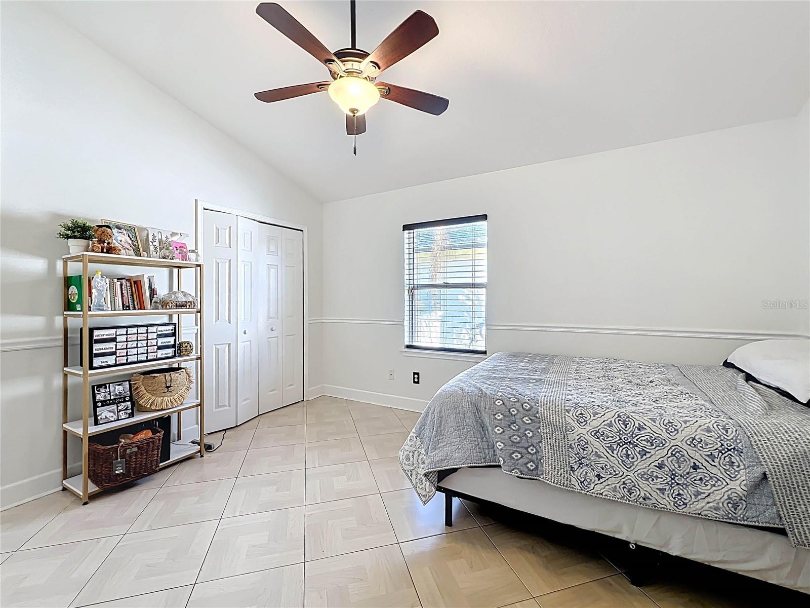 WHISPERING WINDS - Residential