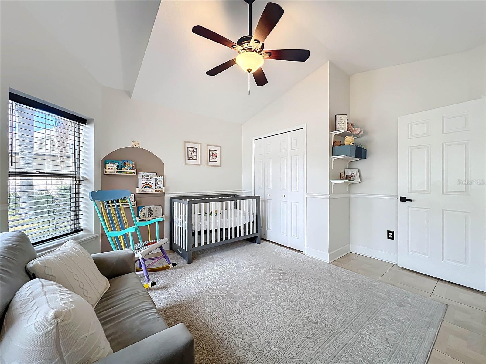 WHISPERING WINDS - Residential