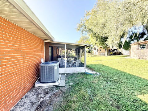 Tiny photo for 1031 Park Avenue, Tavares, FL 32778 (MLS # G5119533)