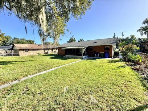 Tiny photo for 1031 Park Avenue, Tavares, FL 32778 (MLS # G5119533)