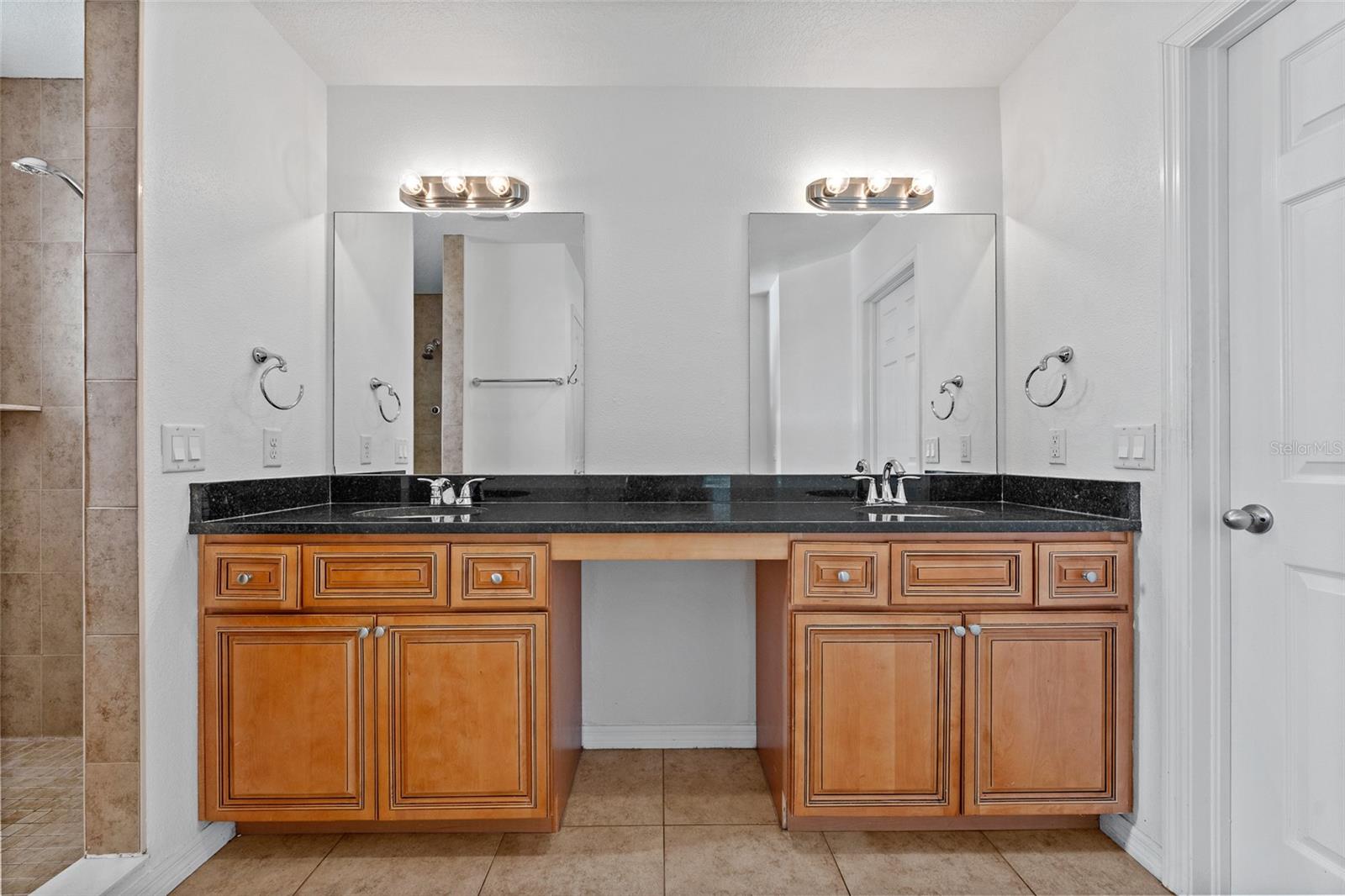 TOWNHOMES AT BRITTANY PARK - Residential Lease