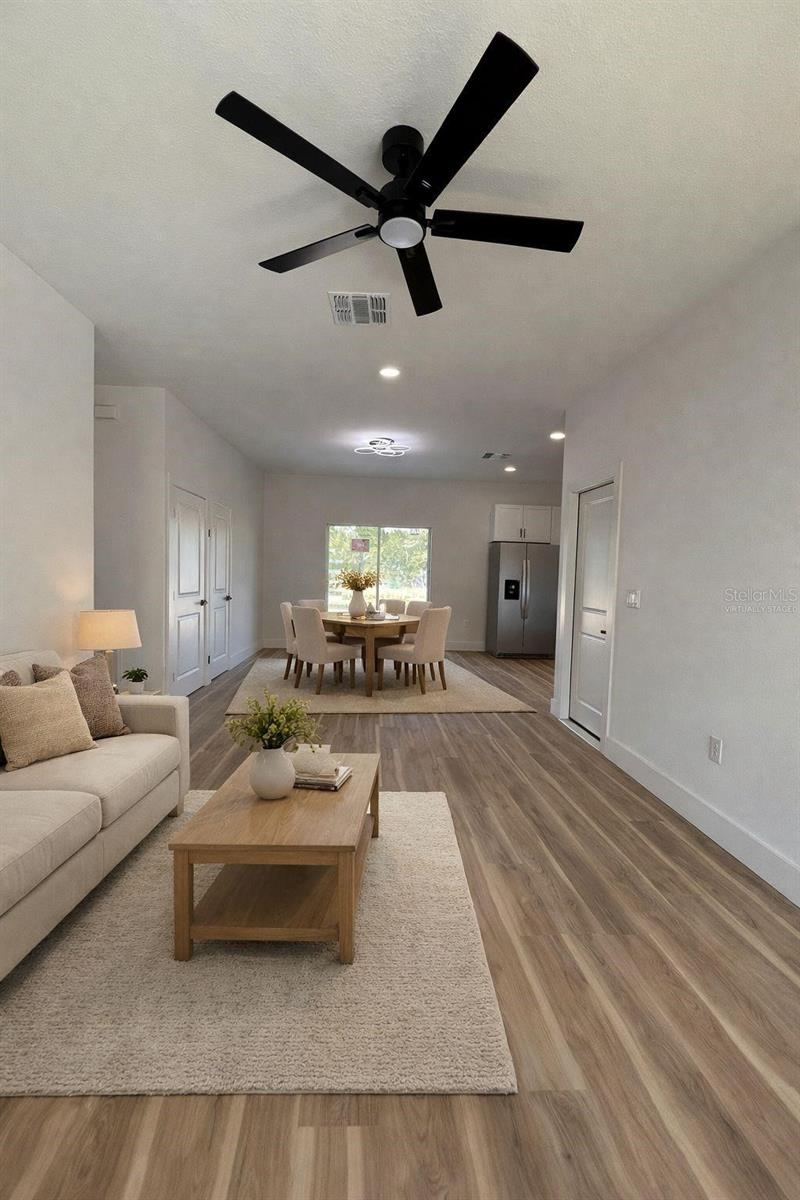 RAINBOW PARK UN 02 - Residential Lease