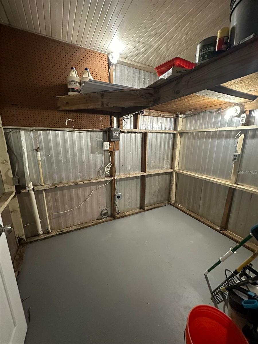 HAINES CREEK MOBILE HOMESITES - Residential Lease