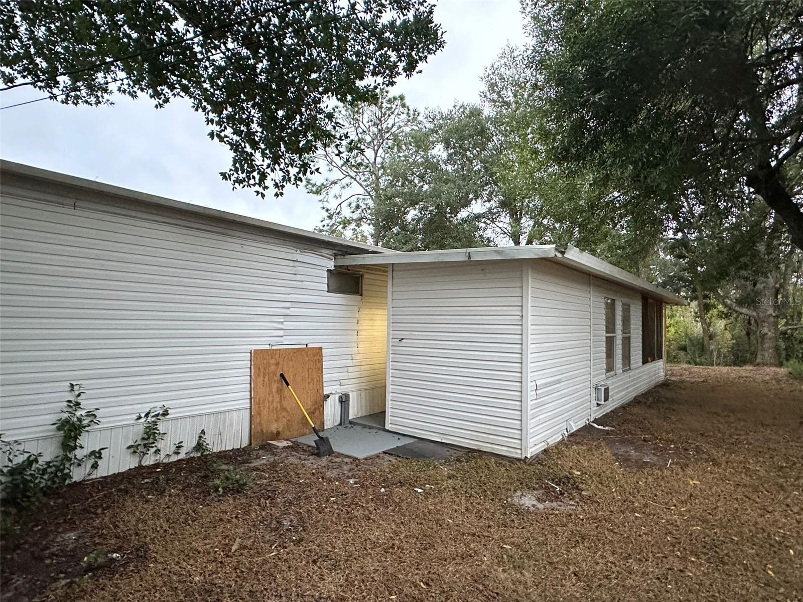 HAINES CREEK MOBILE HOMESITES - Residential Lease