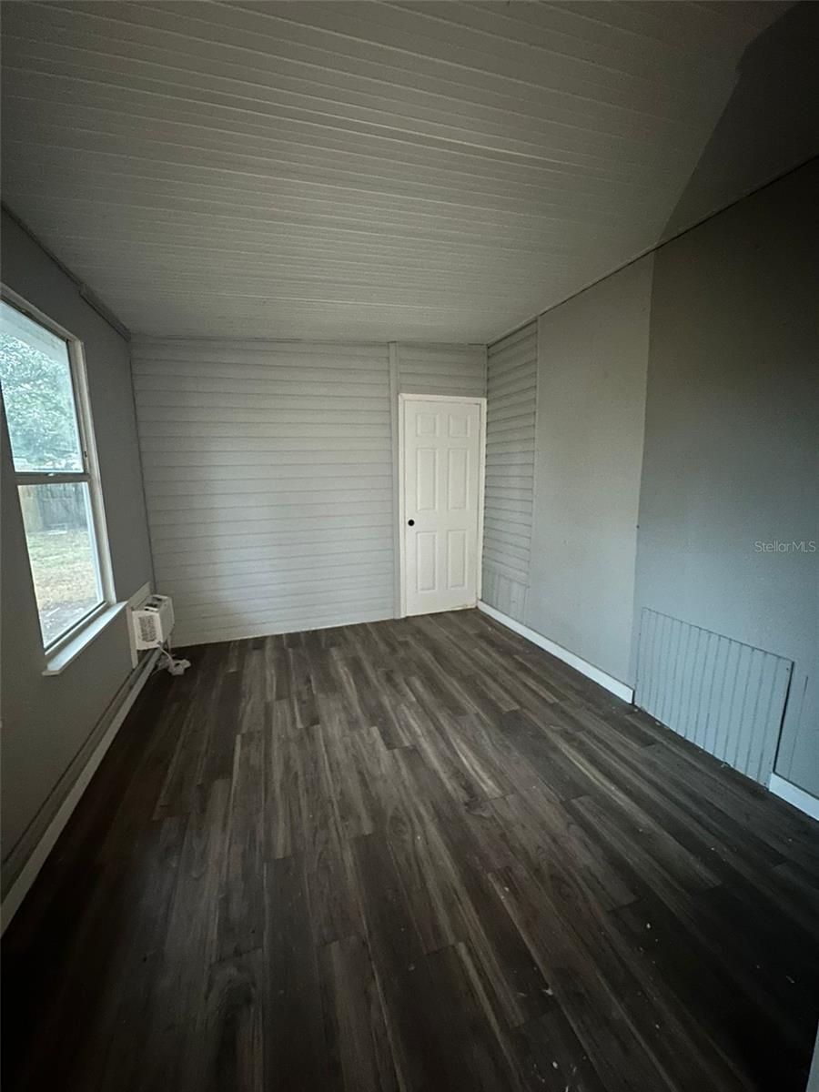 HAINES CREEK MOBILE HOMESITES - Residential Lease