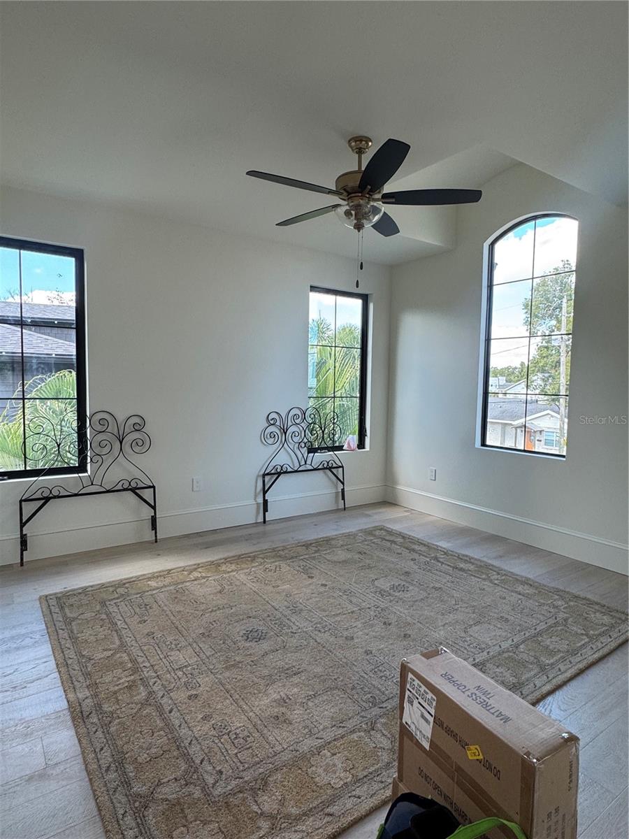 RIDGEWOOD PARK - Residential