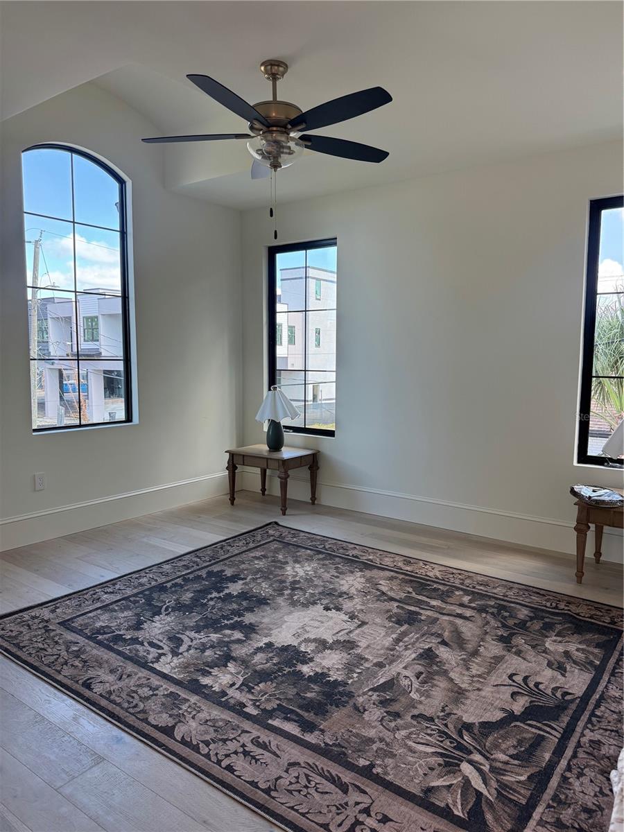 RIDGEWOOD PARK - Residential