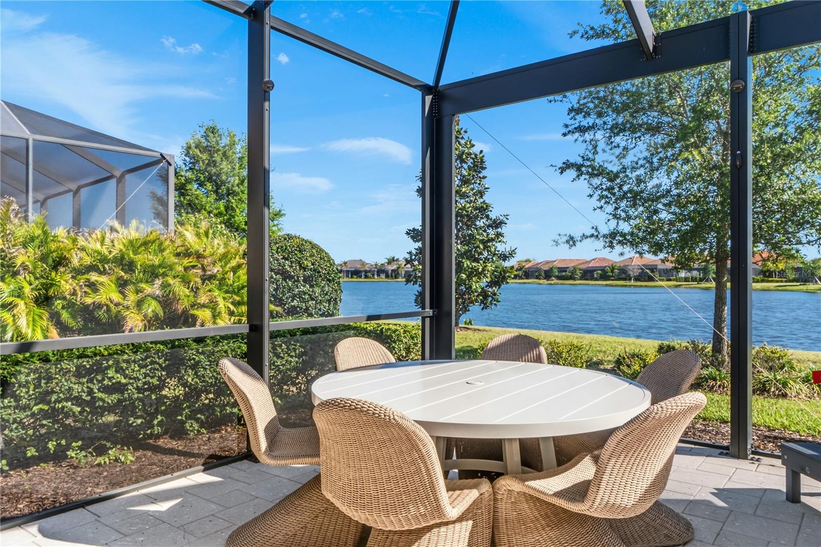 COUNTRY CLUB EAST AT LAKEWD RNCH YY1-4 - Residential