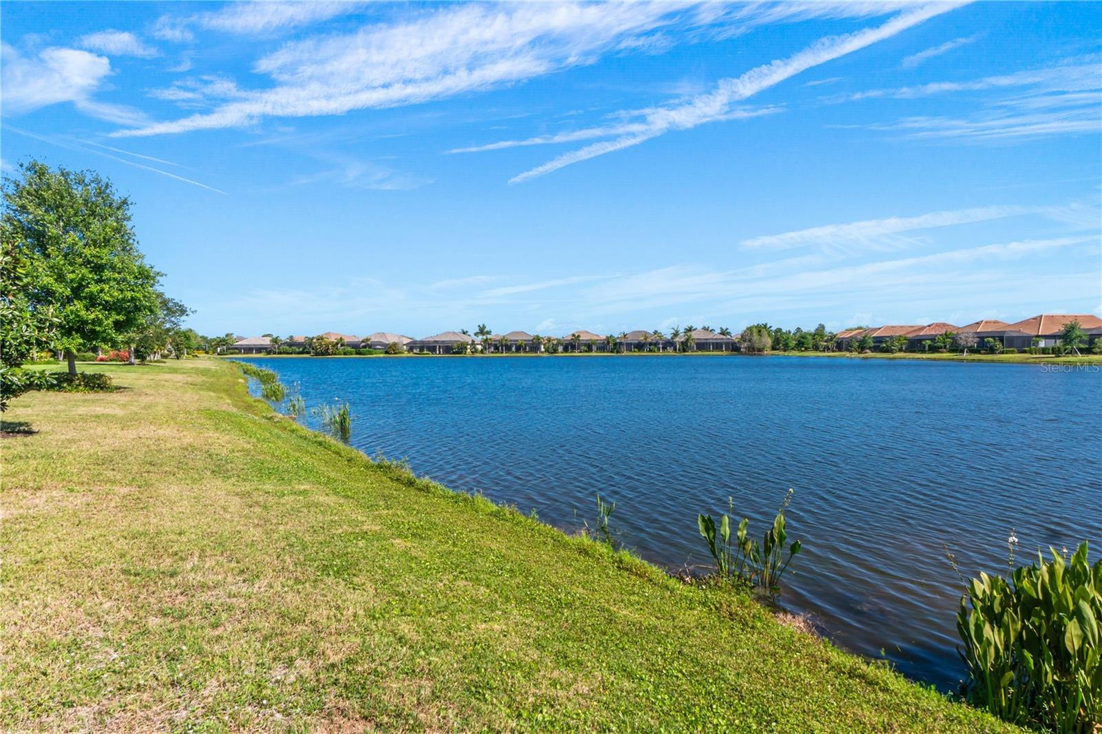 COUNTRY CLUB EAST AT LAKEWD RNCH YY1-4 - Residential