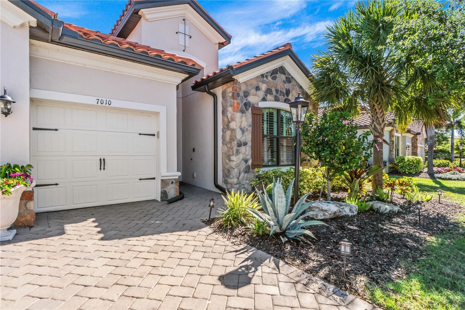 COUNTRY CLUB EAST AT LAKEWD RNCH YY1-4 - Residential