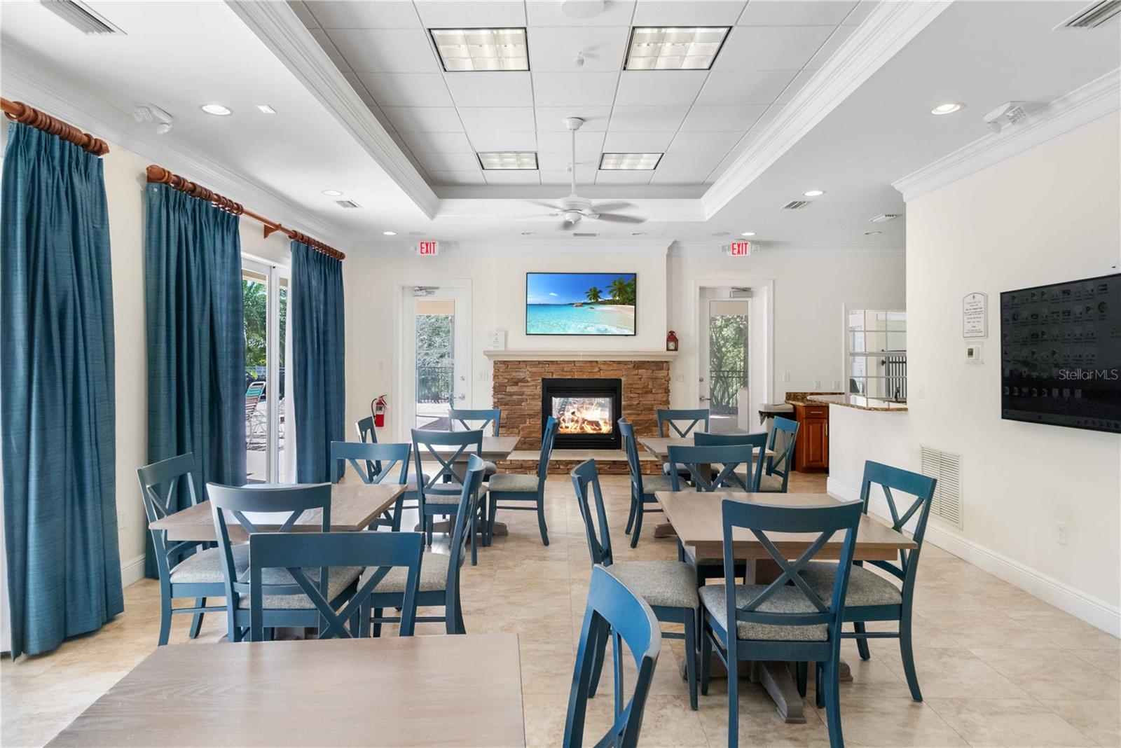 COUNTRY CLUB EAST AT LAKEWD RNCH YY1-4 - Residential