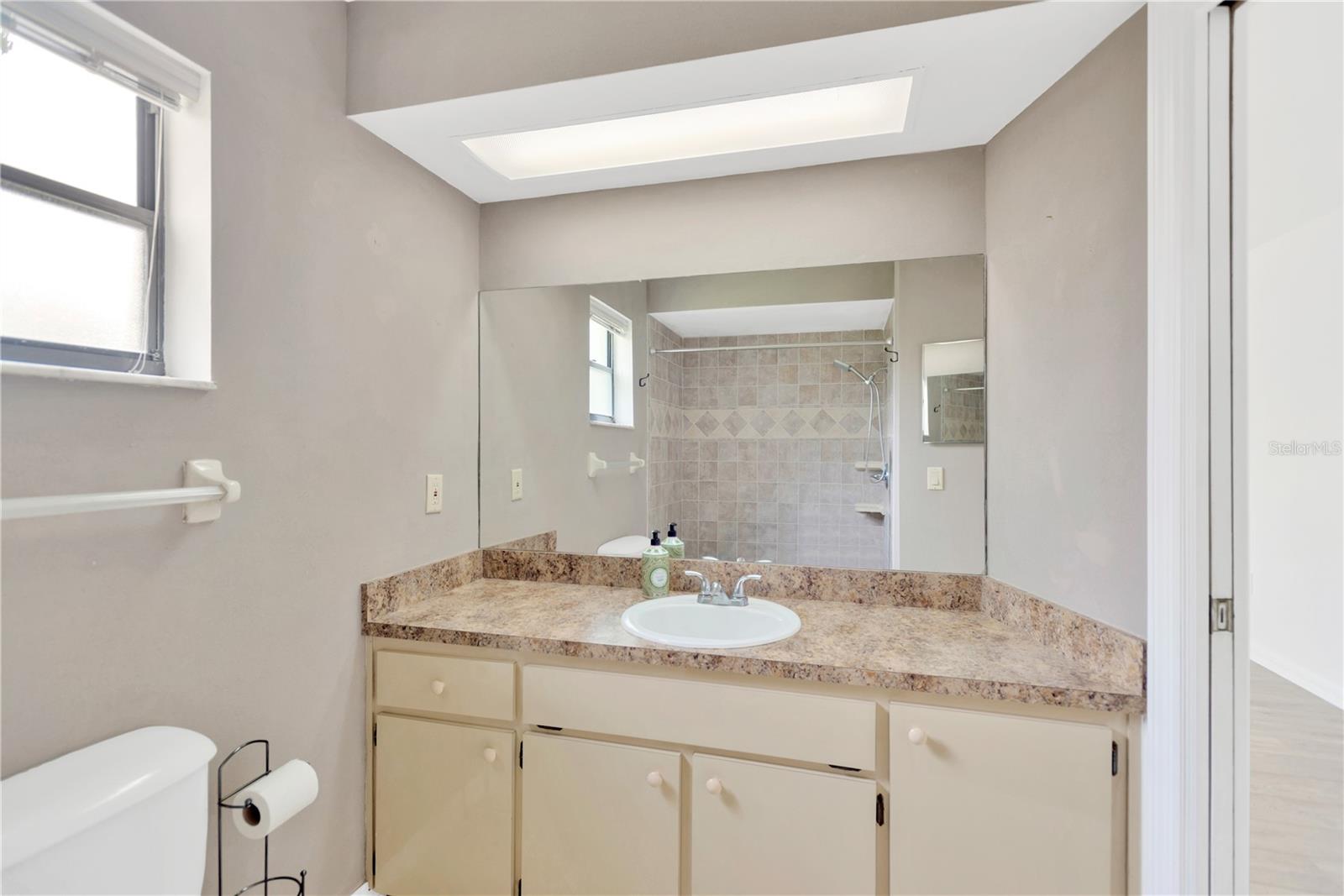 BRIDGEPORT ESTATES - Residential Lease