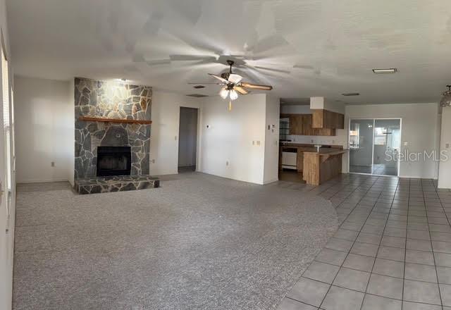 VILLAGE GREEN PH 02 - Residential