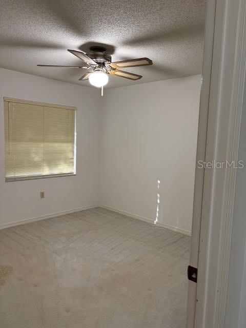 VILLAGE GREEN PH 02 - Residential