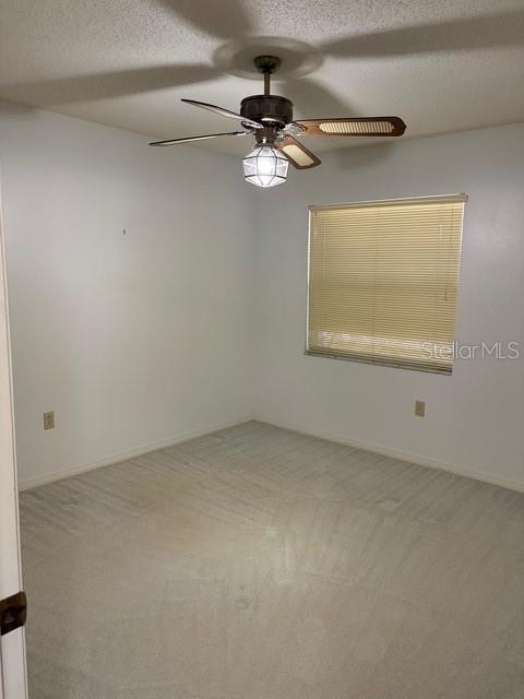 VILLAGE GREEN PH 02 - Residential