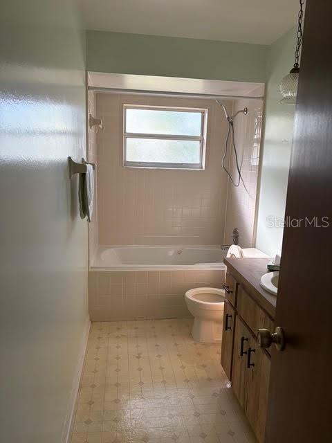 VILLAGE GREEN PH 02 - Residential