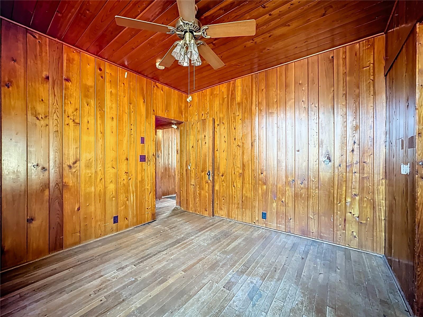 TANGERINE - Residential