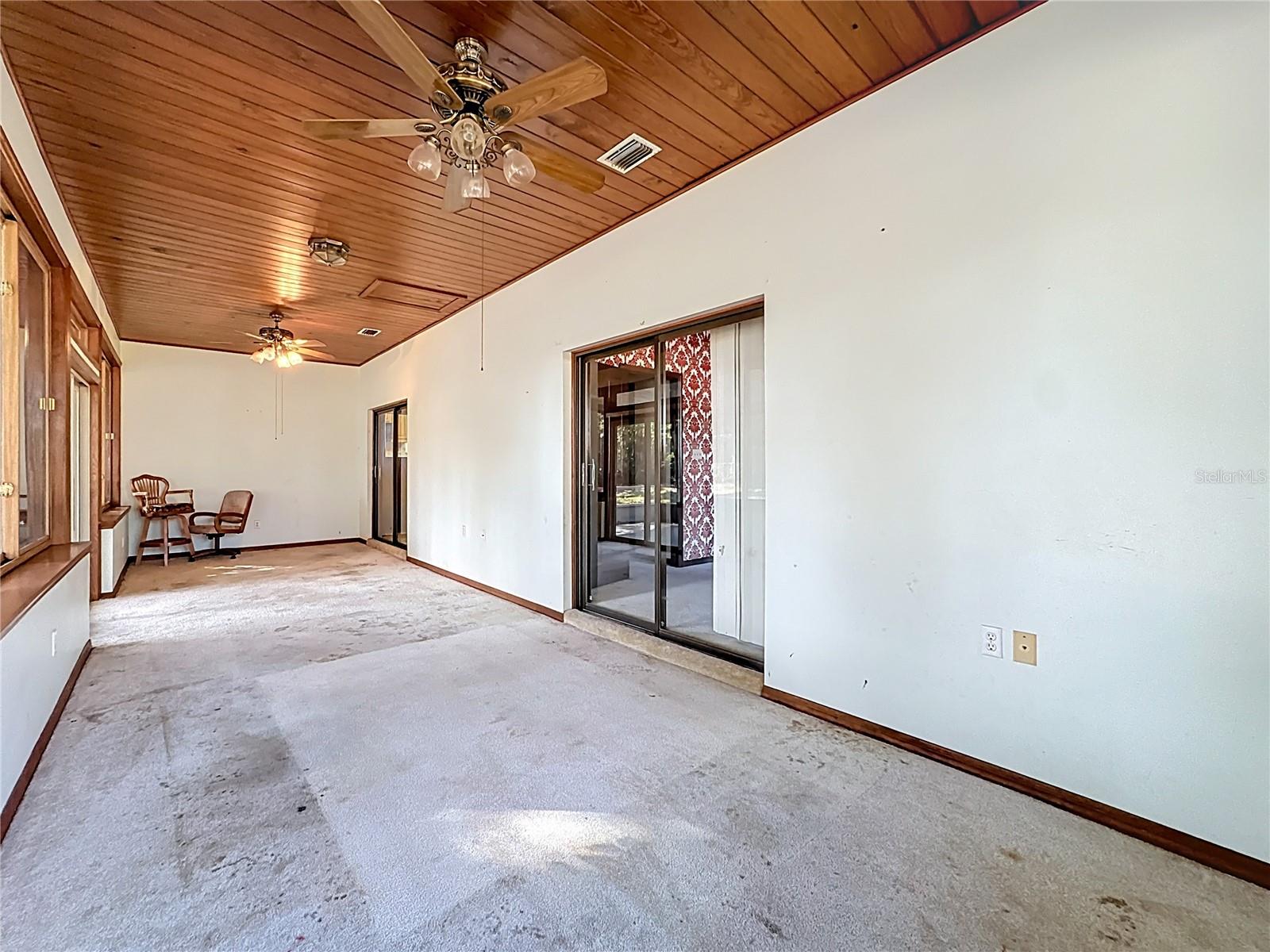 TANGERINE - Residential