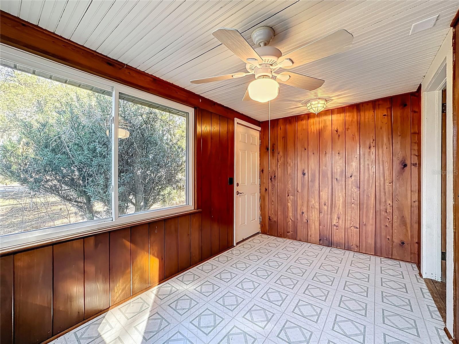 TANGERINE - Residential