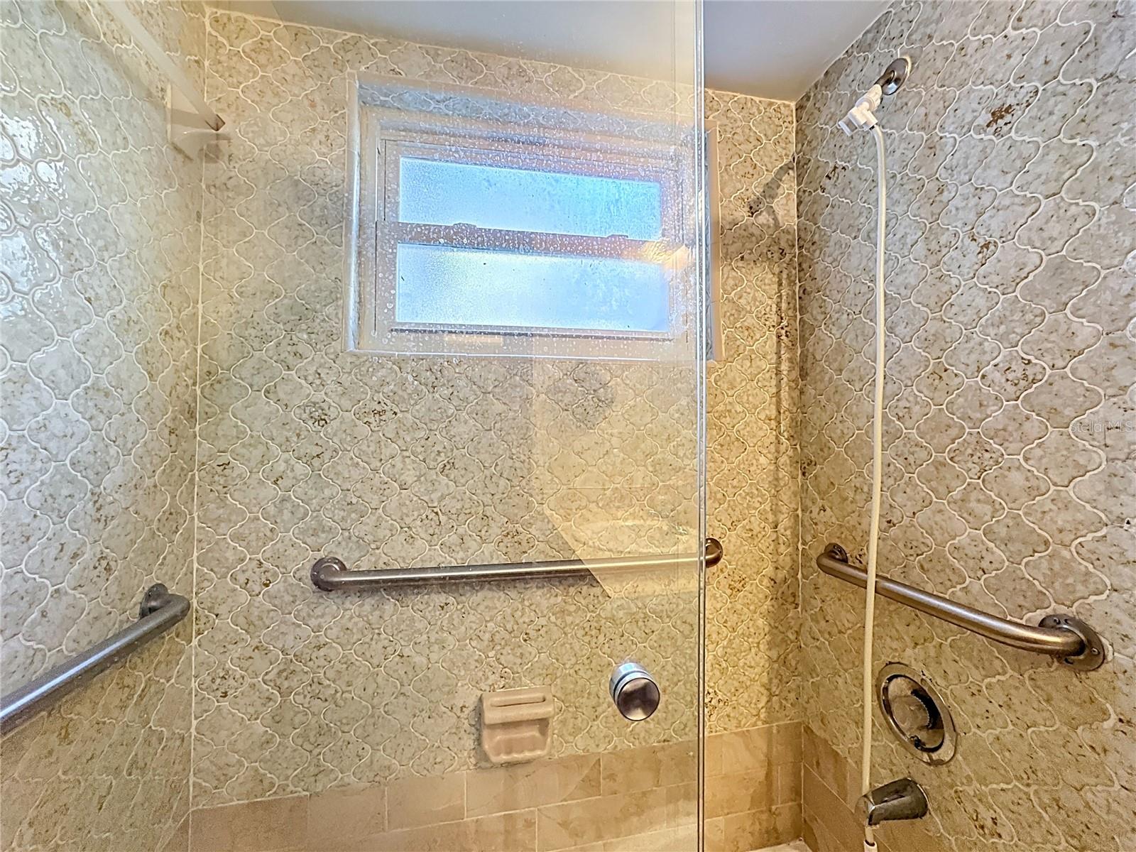 TANGERINE - Residential