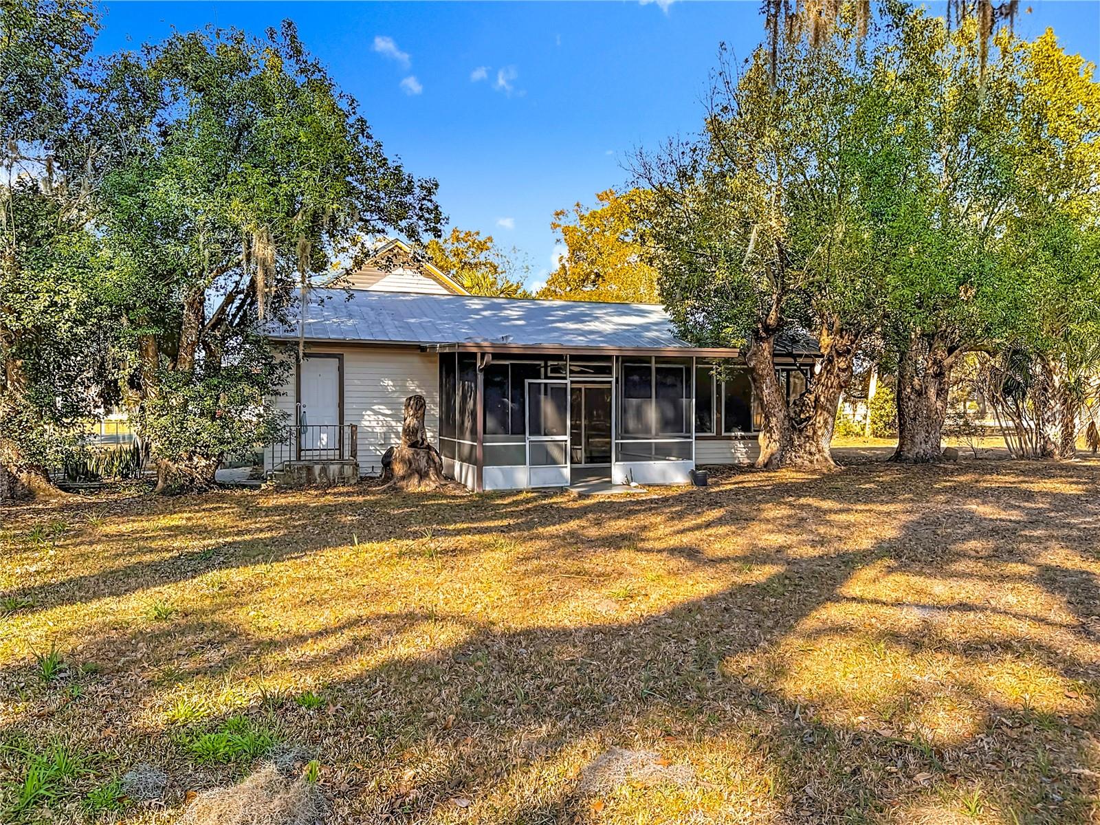 TANGERINE - Residential