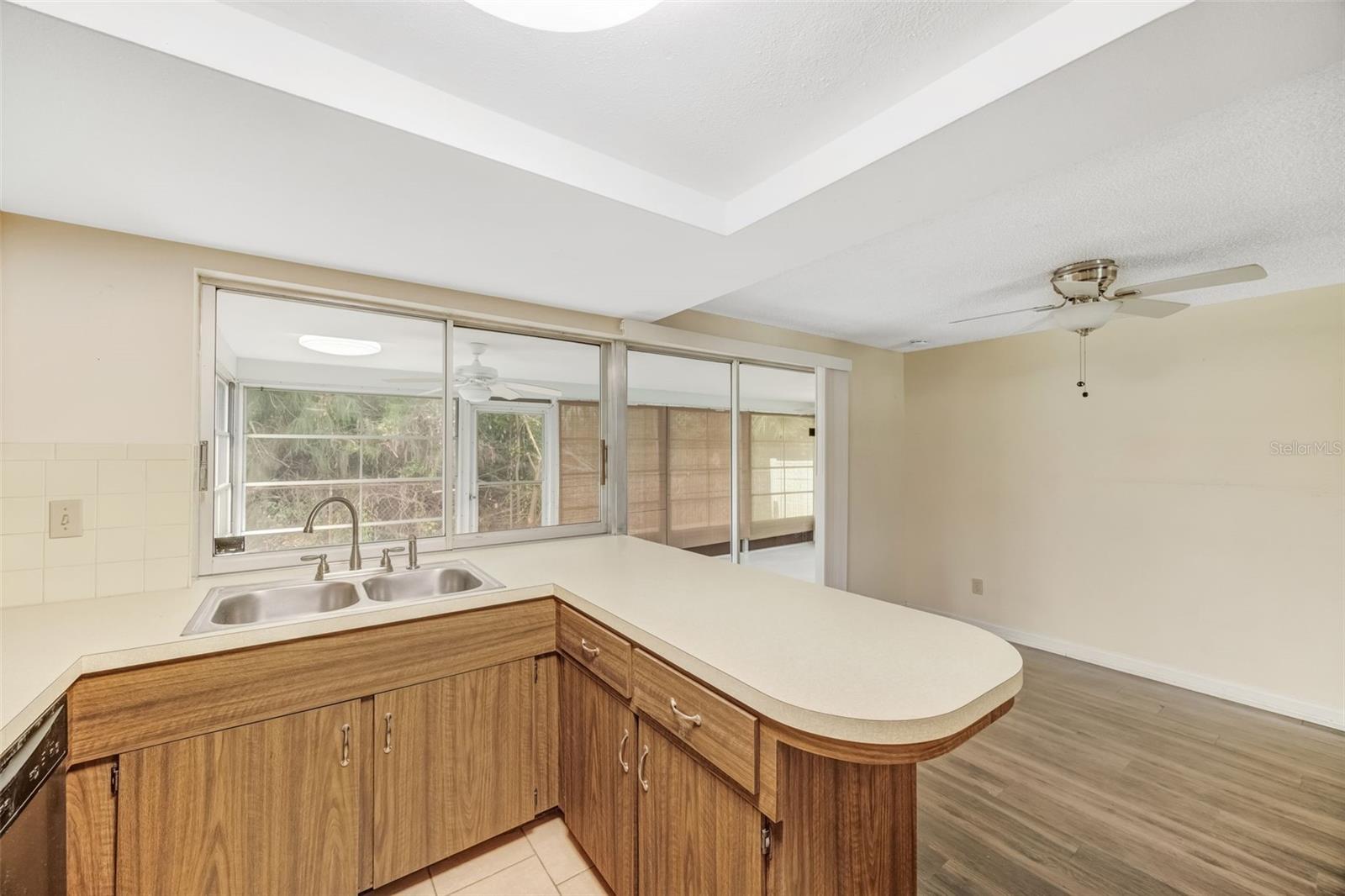 APOLLO BEACH UNIT FOUR - Residential