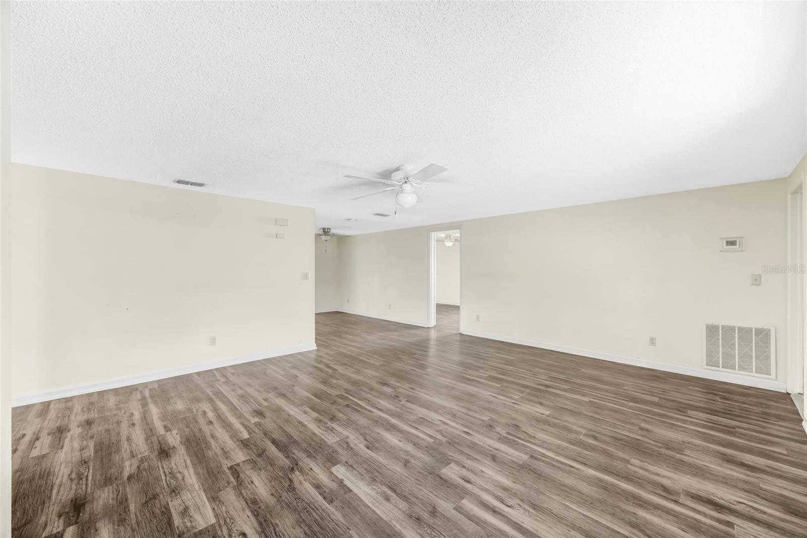 APOLLO BEACH UNIT FOUR - Residential