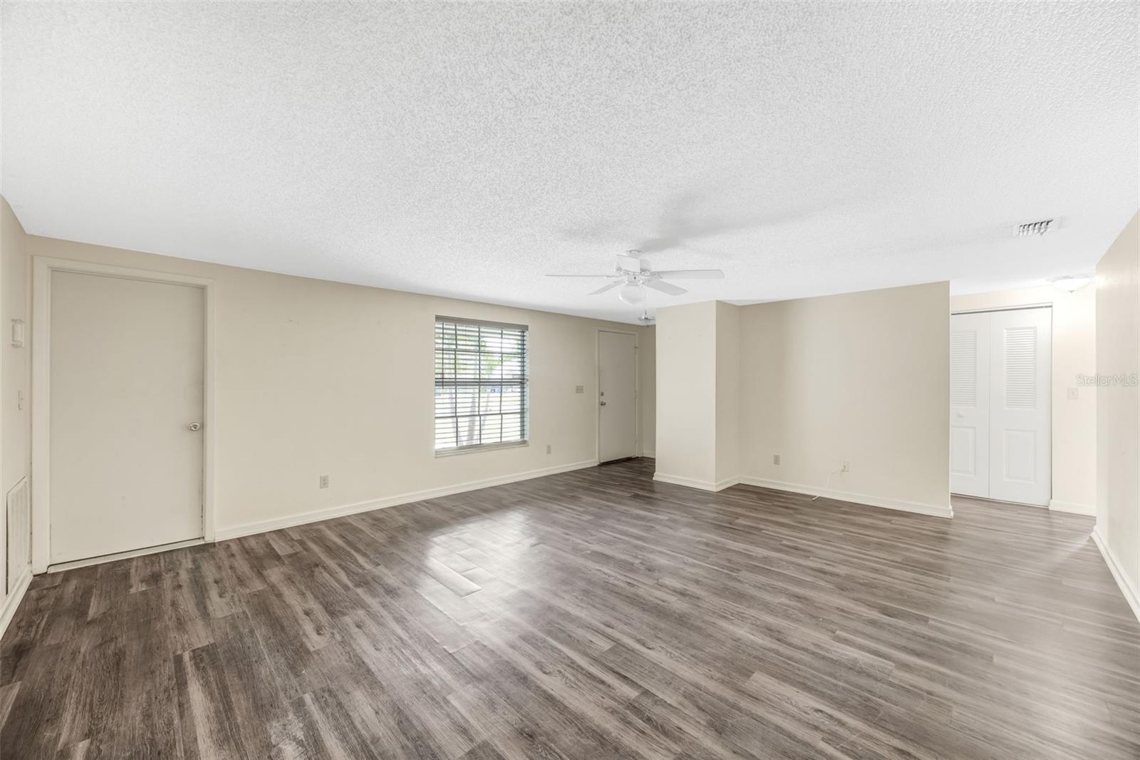 APOLLO BEACH UNIT FOUR - Residential