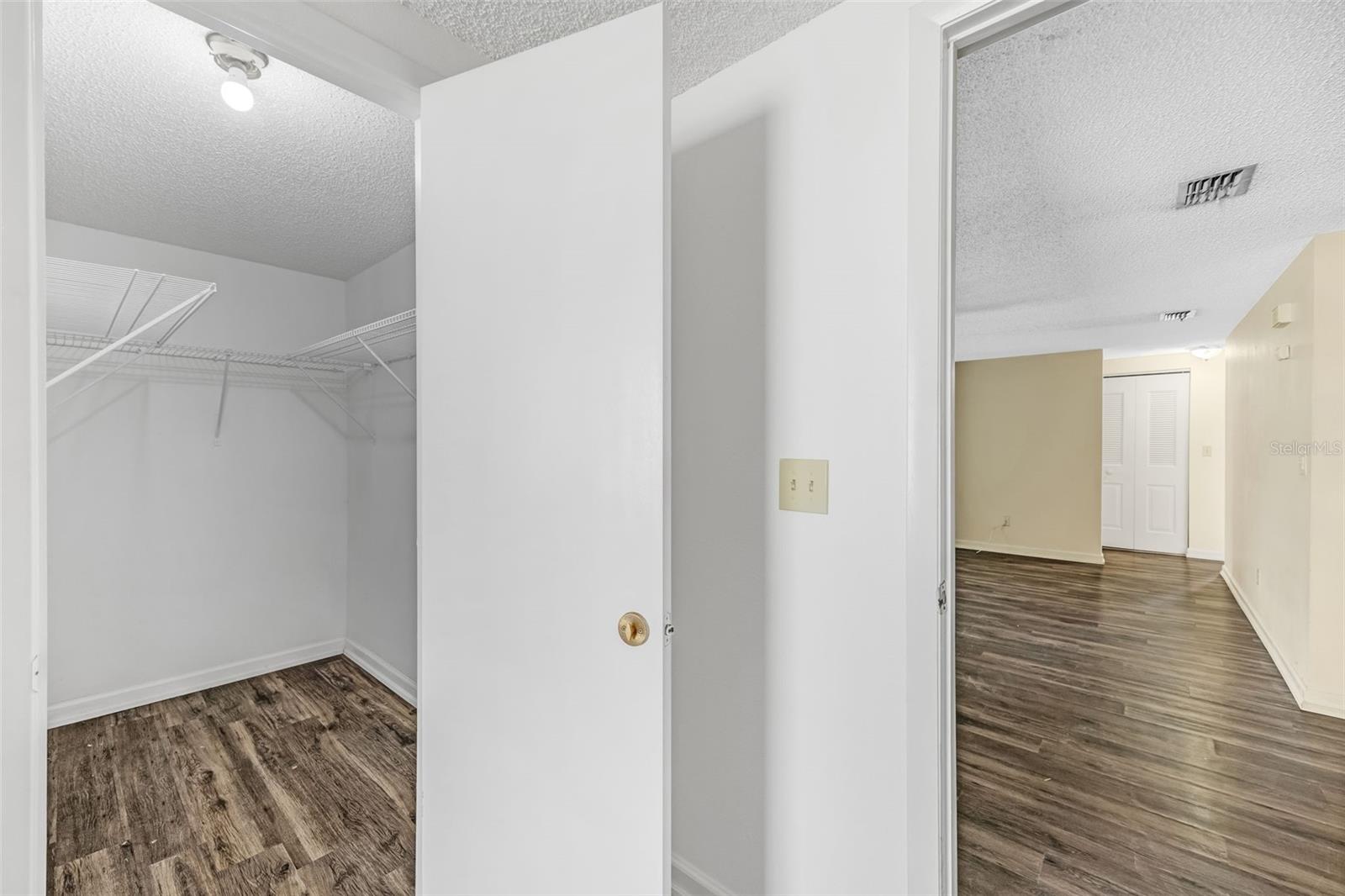 APOLLO BEACH UNIT FOUR - Residential