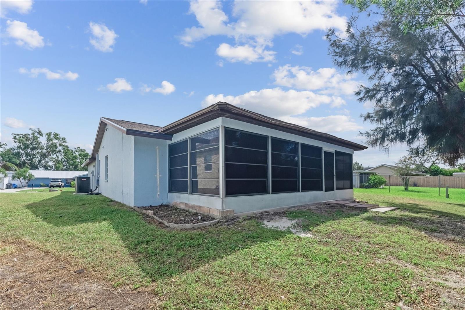 APOLLO BEACH UNIT FOUR - Residential