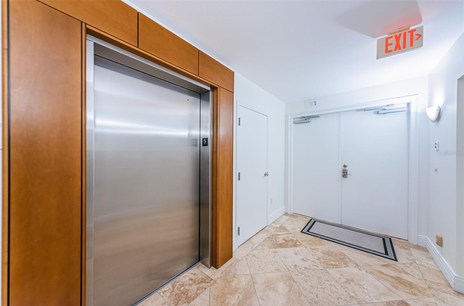 UTOPIA CONDO - Residential