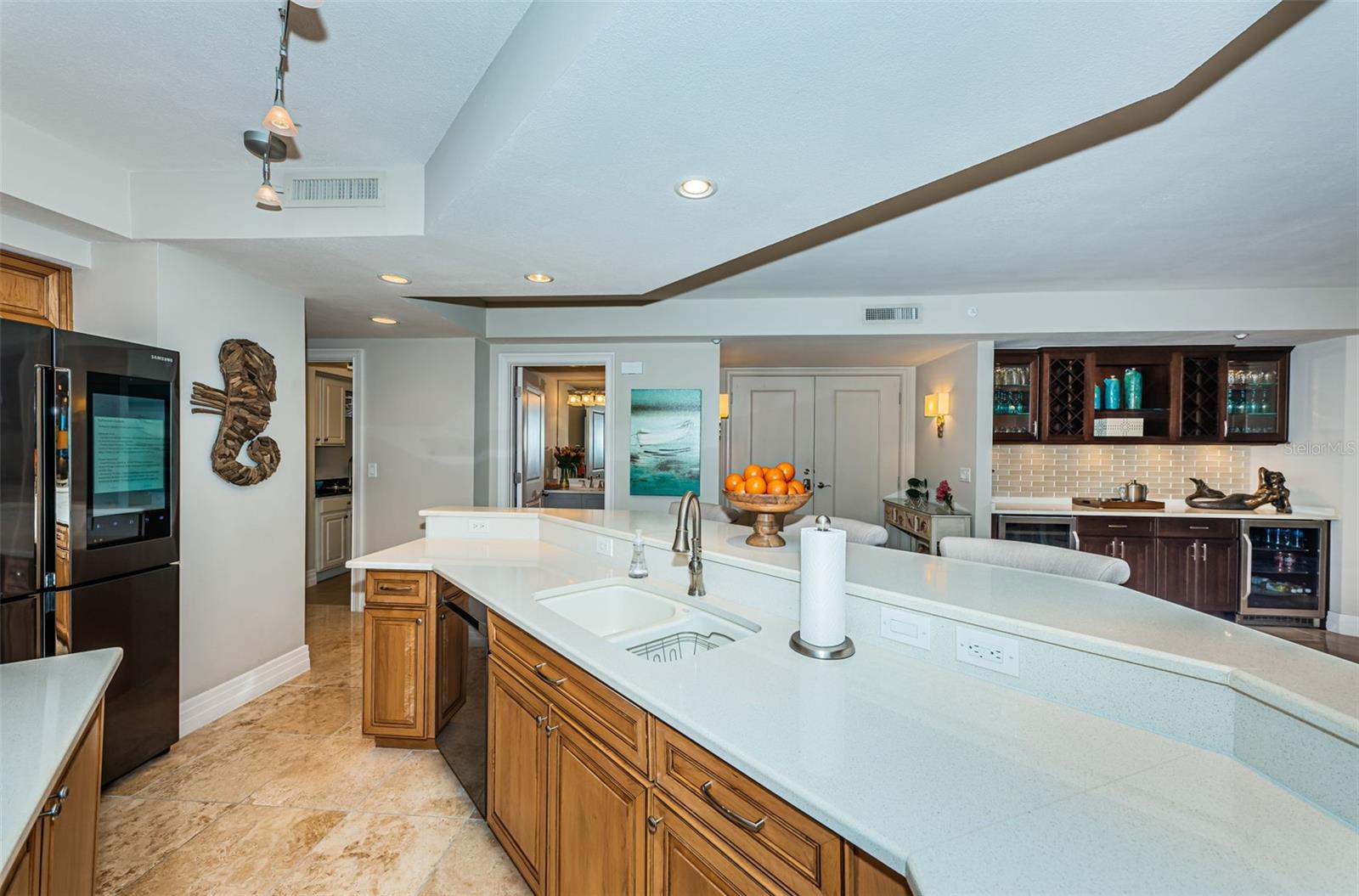 UTOPIA CONDO - Residential