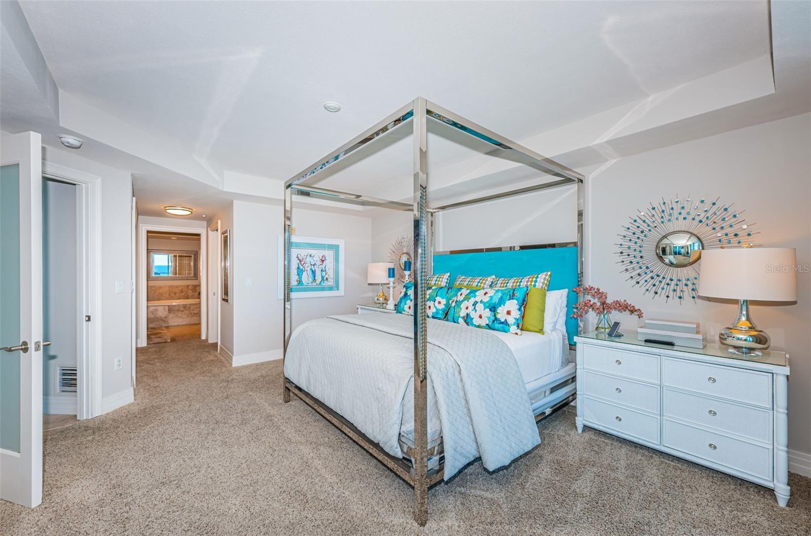 UTOPIA CONDO - Residential