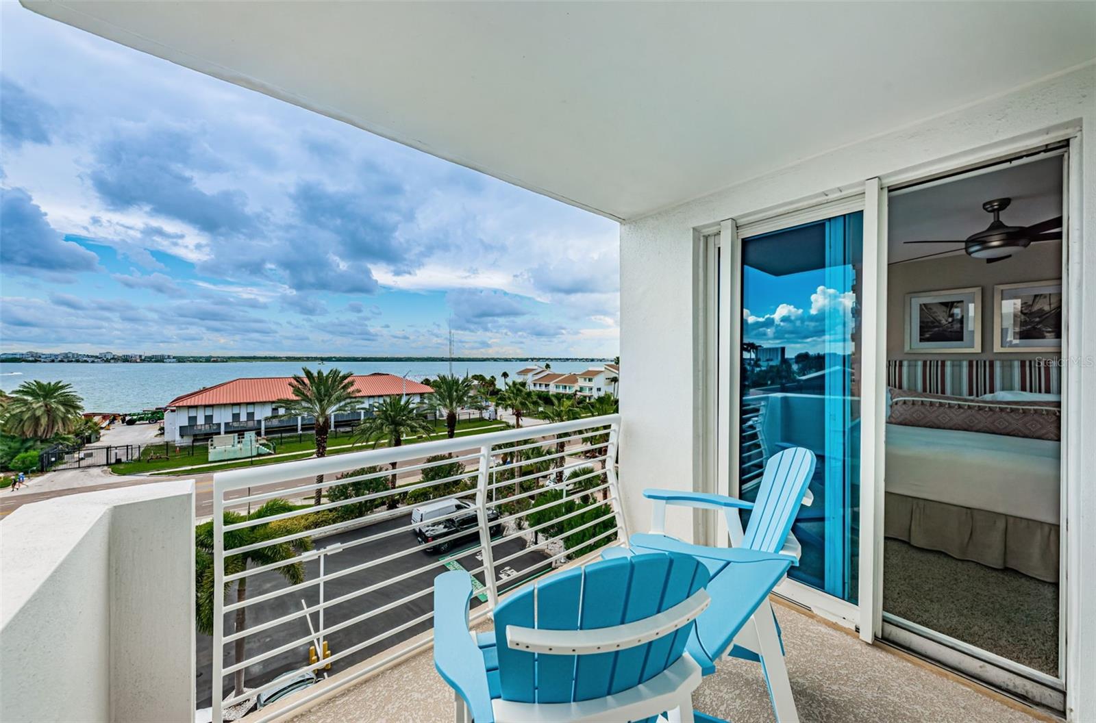 UTOPIA CONDO - Residential