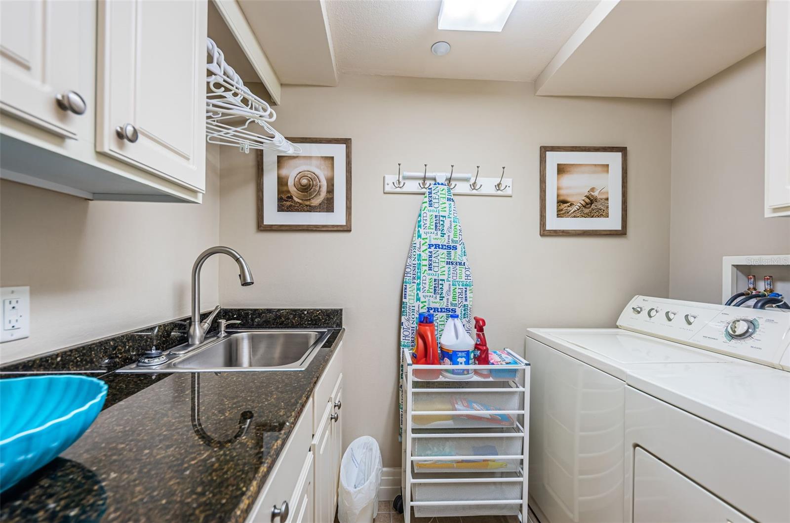 UTOPIA CONDO - Residential