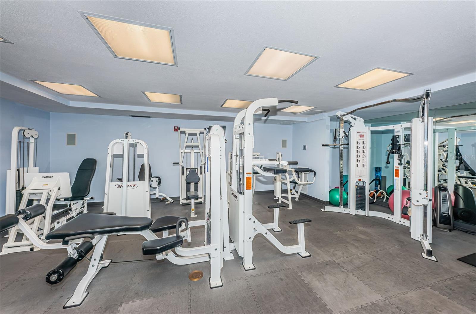 UTOPIA CONDO - Residential