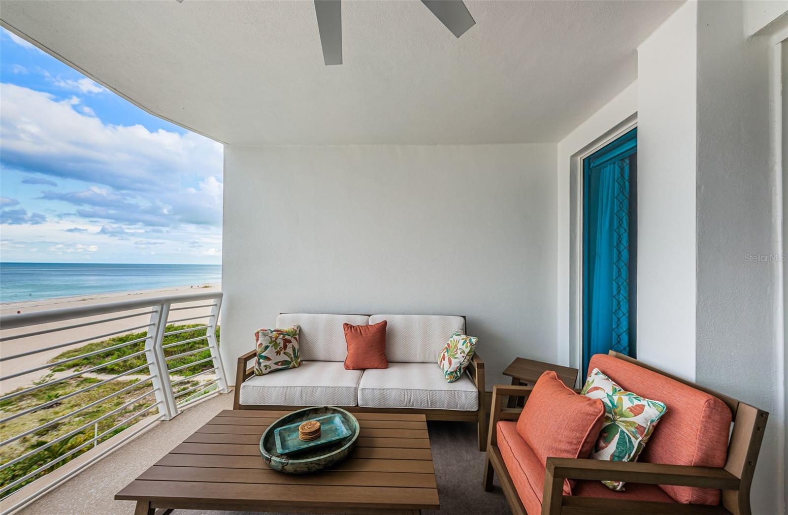 UTOPIA CONDO - Residential