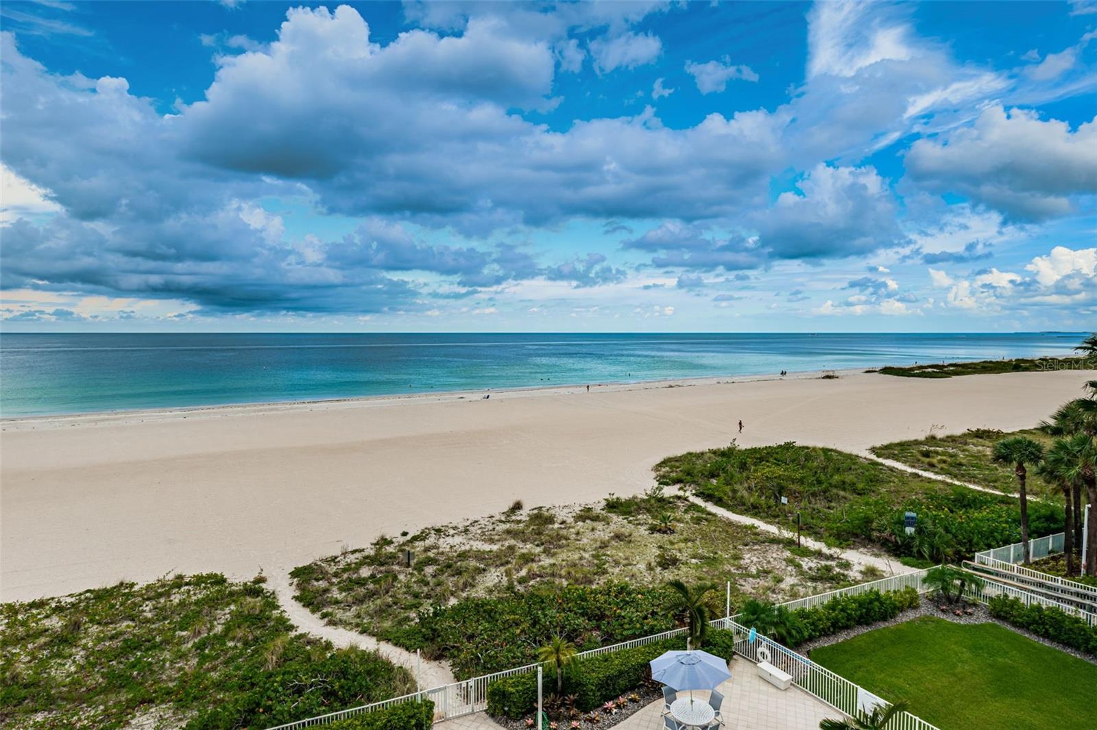 UTOPIA CONDO - Residential