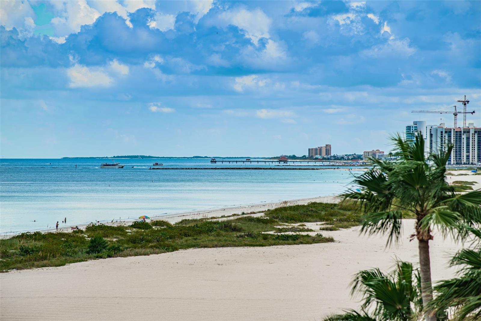 UTOPIA CONDO - Residential