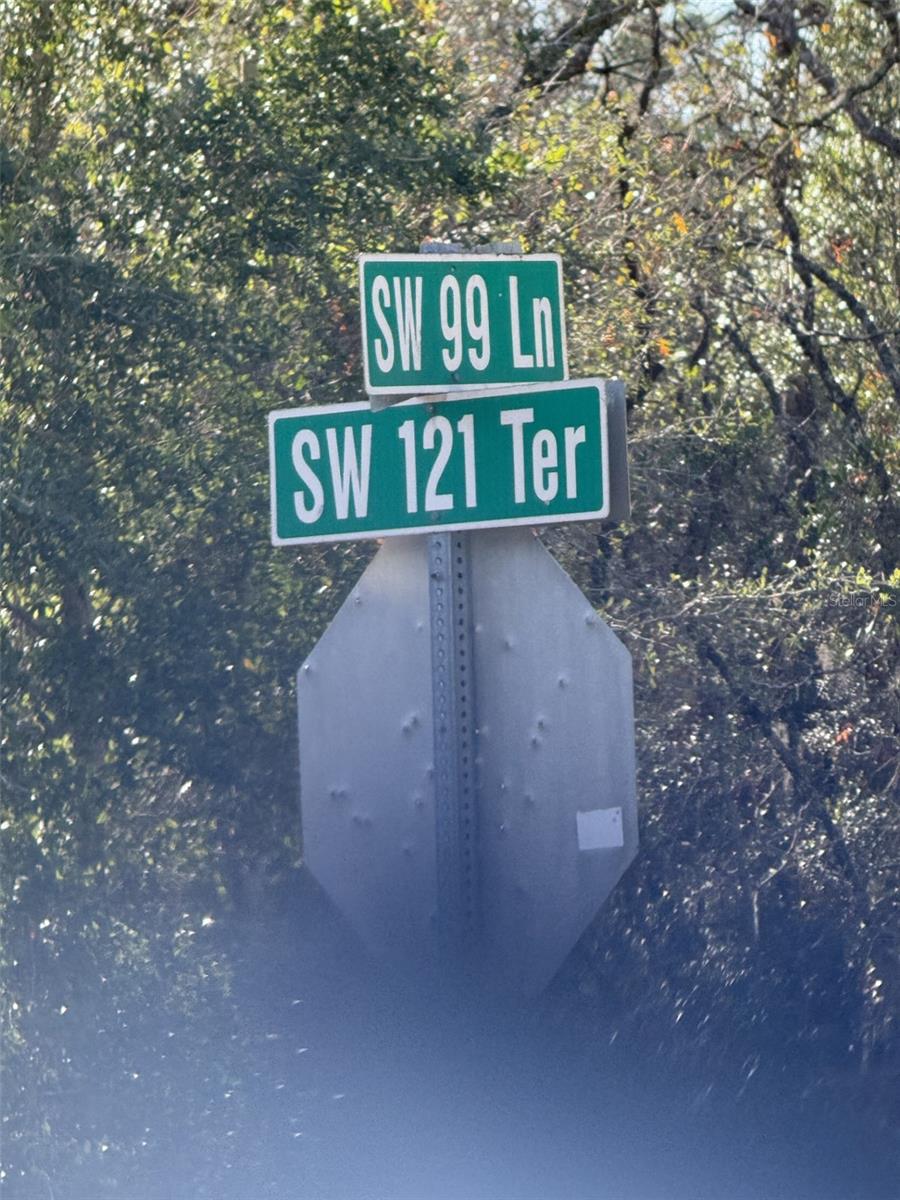 ROLLING HILLS - Land