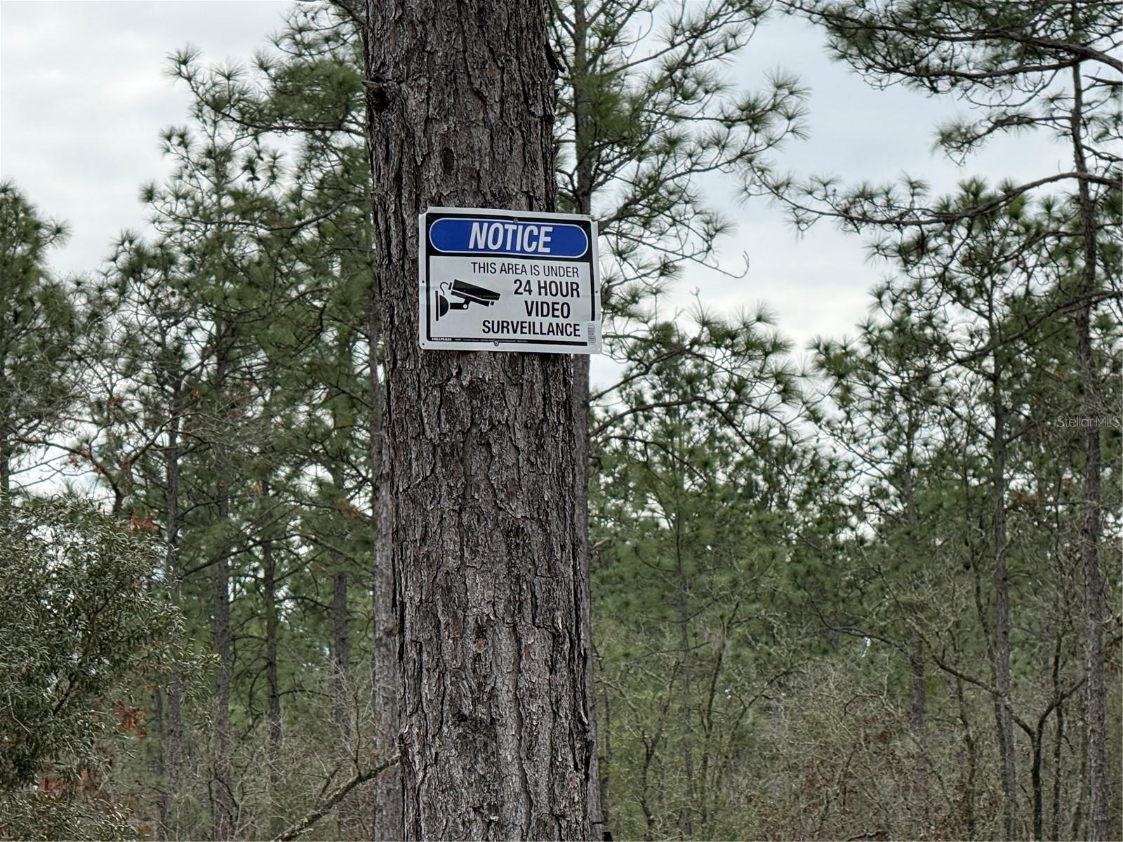 ROLLING HILLS - Land