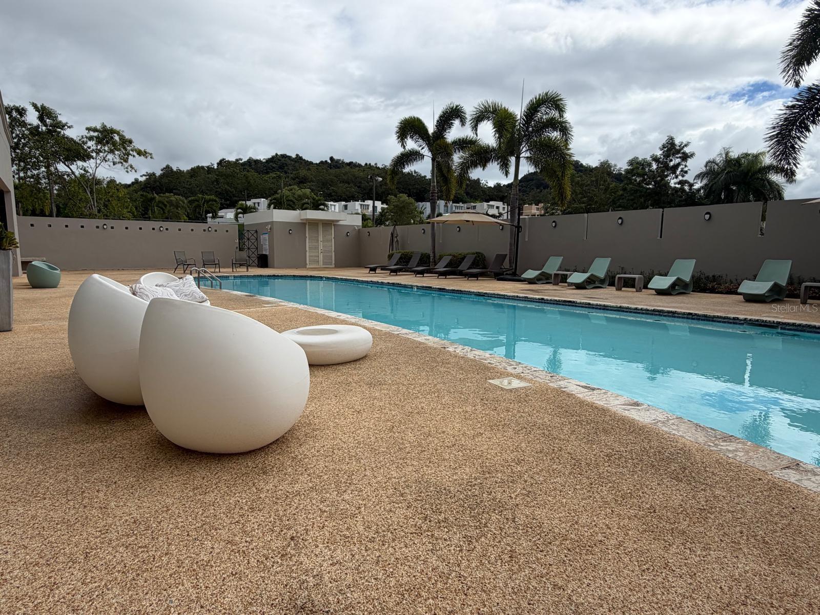 URB CAGUAS REAL - Residential