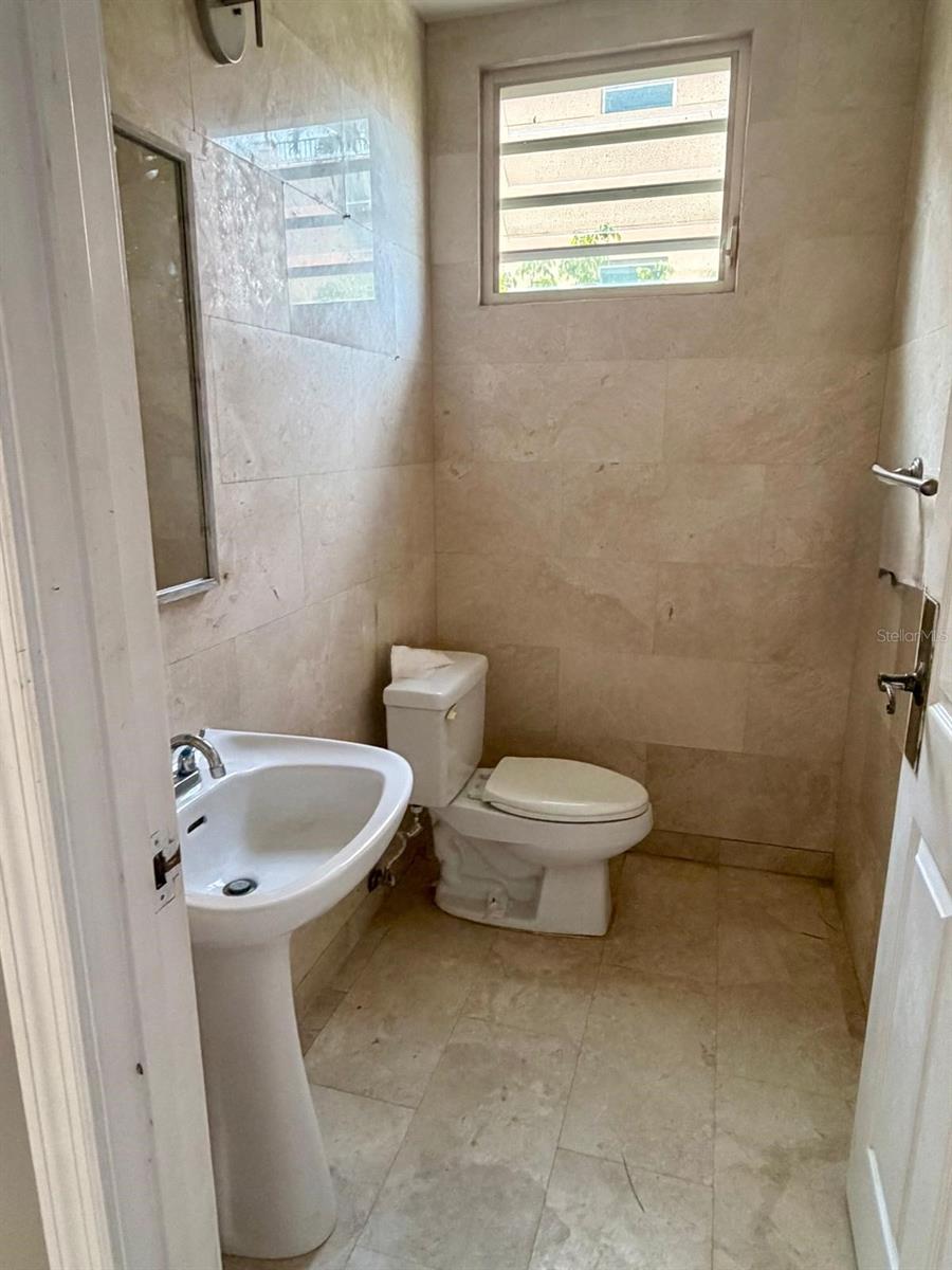 URB CAGUAS REAL - Residential