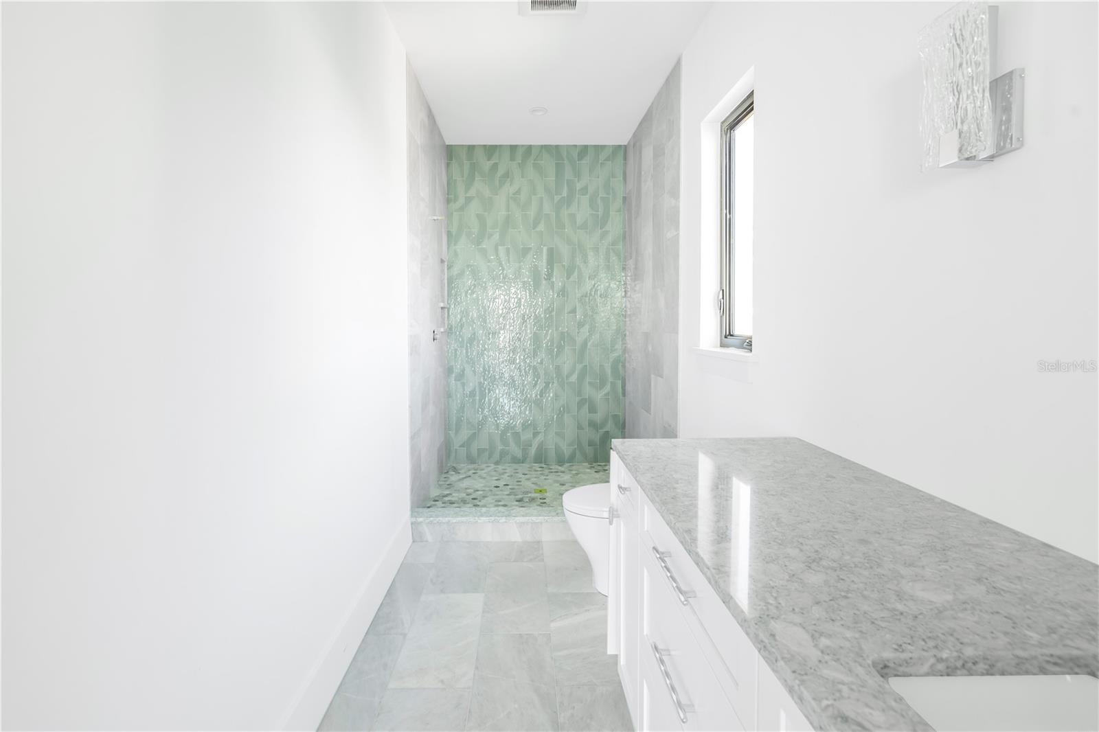 SHORE ACRES OVERLOOK SEC - Residential