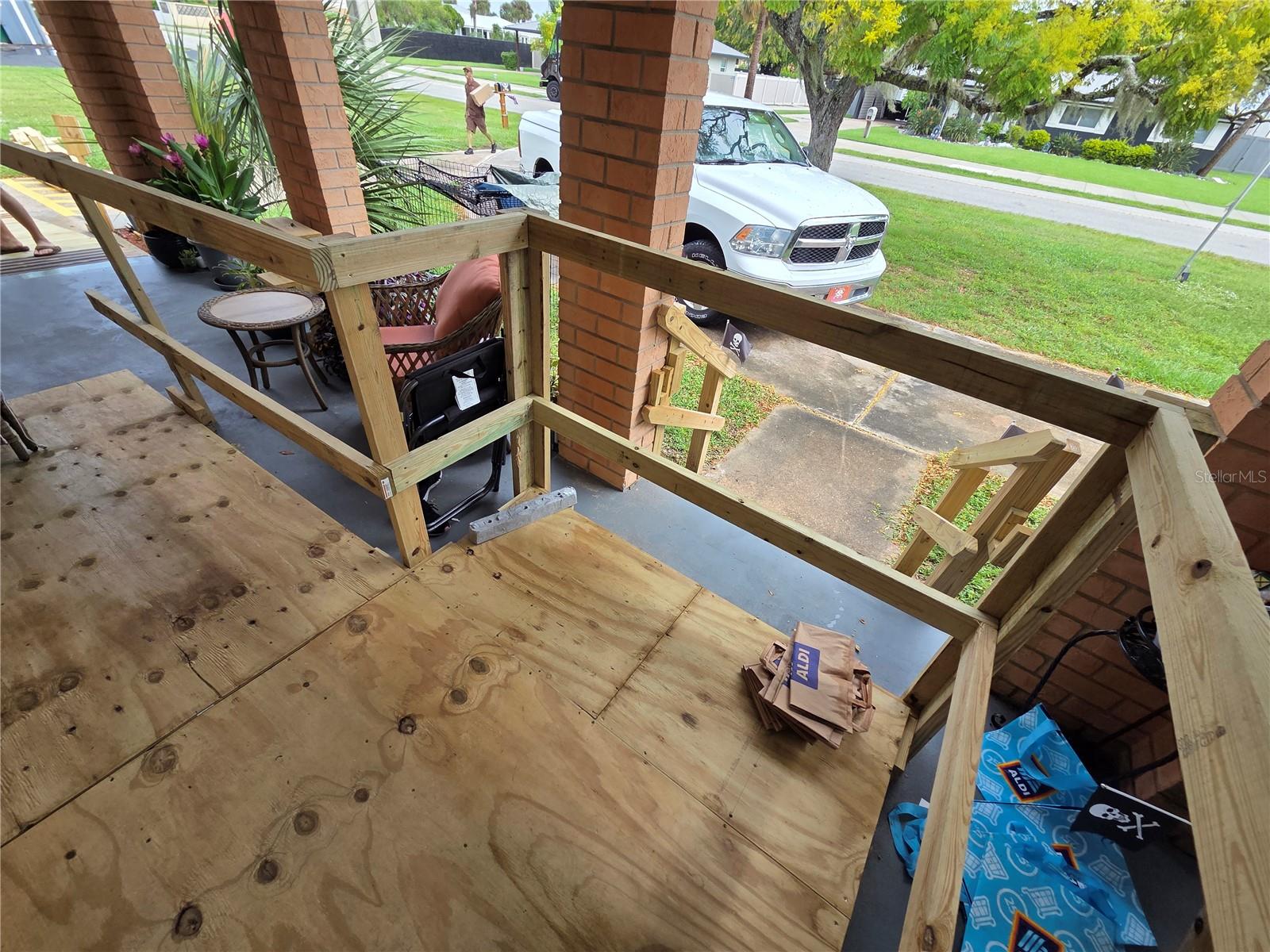 1836 S PALMETTO AVENUE